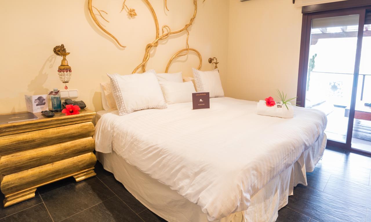 Hotel Boutique Varadero Захара де лос Атунес Екстериор снимка